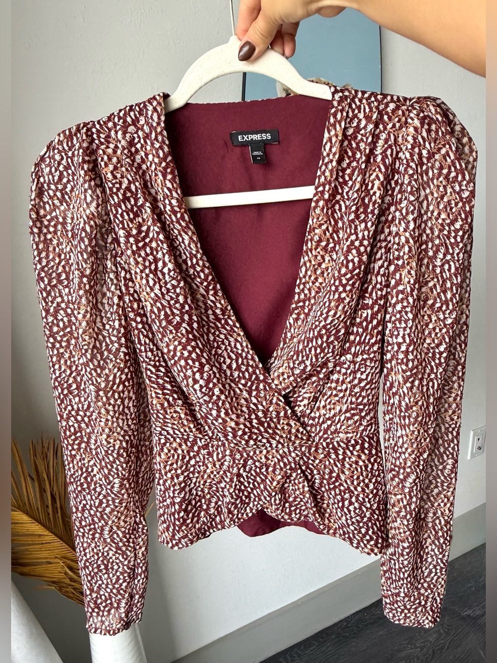 EXPRESS Burgundy Metallic Foil Flecks Puff Sleeve Wrap Blouse Top